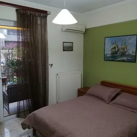 Extra In Apartment *