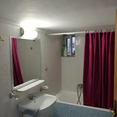 Extra In Apartment Nafplio